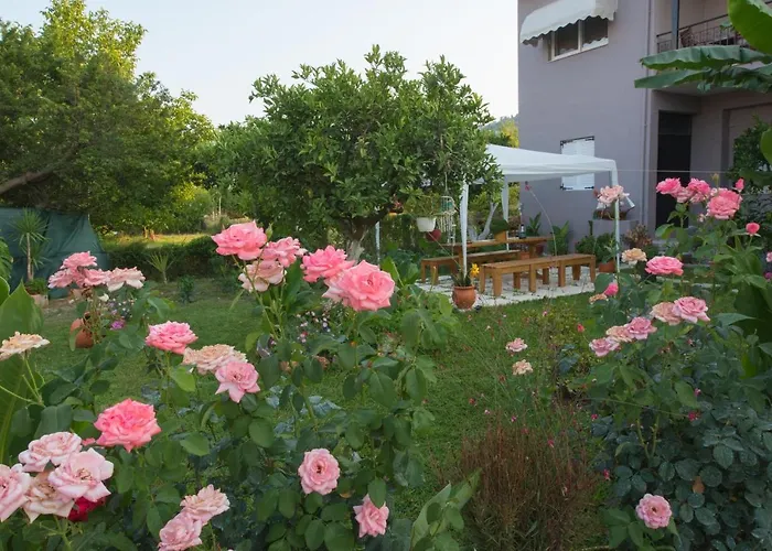 Liovore Apartments